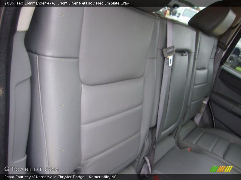 Bright Silver Metallic / Medium Slate Gray 2006 Jeep Commander 4x4