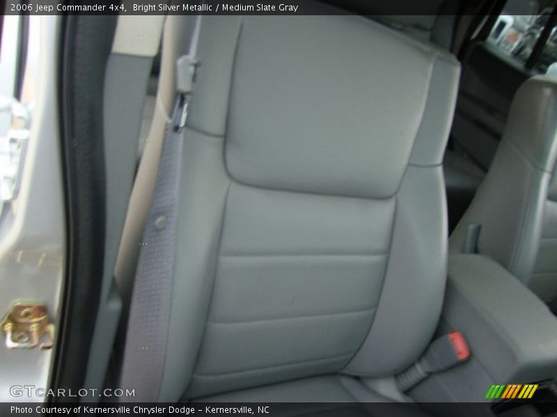 Bright Silver Metallic / Medium Slate Gray 2006 Jeep Commander 4x4