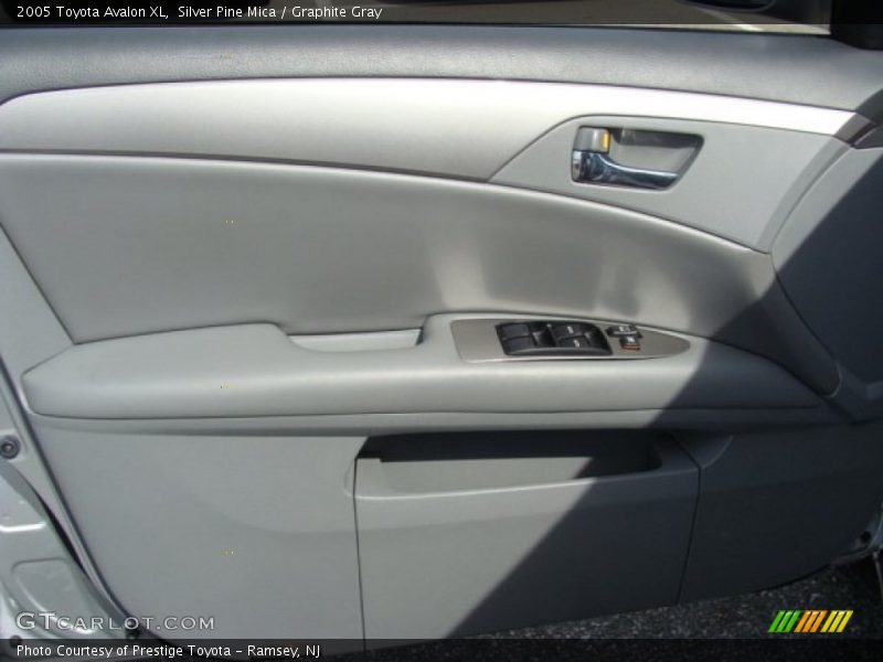 Silver Pine Mica / Graphite Gray 2005 Toyota Avalon XL