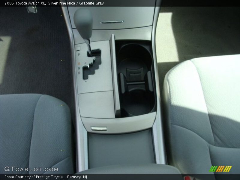 Silver Pine Mica / Graphite Gray 2005 Toyota Avalon XL