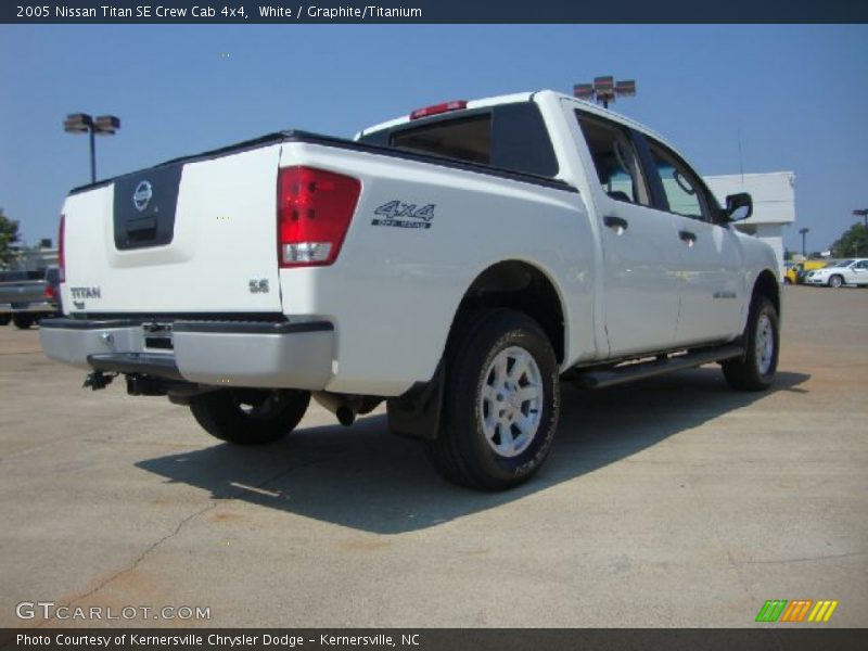 White / Graphite/Titanium 2005 Nissan Titan SE Crew Cab 4x4