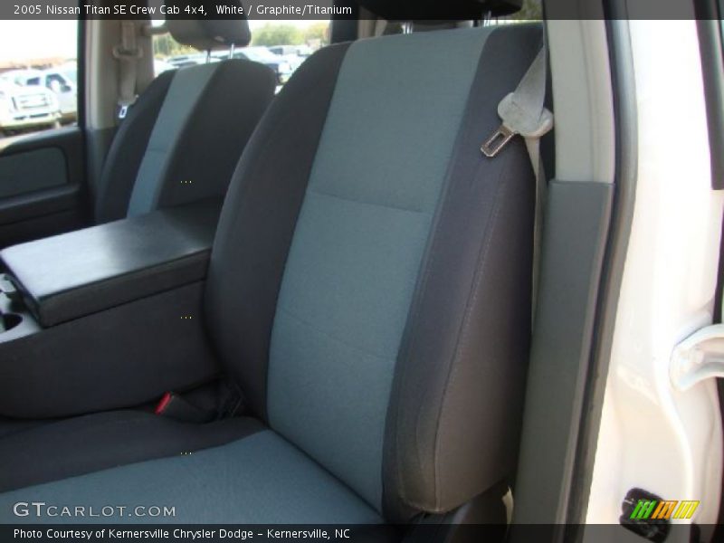 White / Graphite/Titanium 2005 Nissan Titan SE Crew Cab 4x4