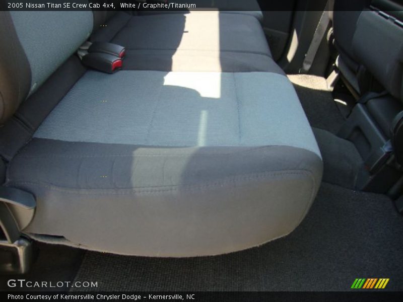 White / Graphite/Titanium 2005 Nissan Titan SE Crew Cab 4x4