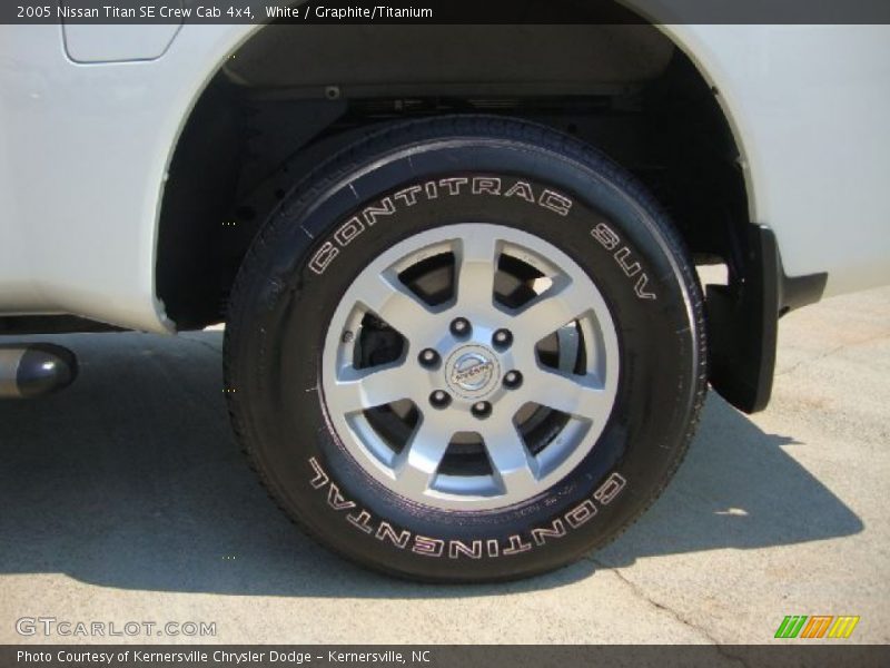 White / Graphite/Titanium 2005 Nissan Titan SE Crew Cab 4x4