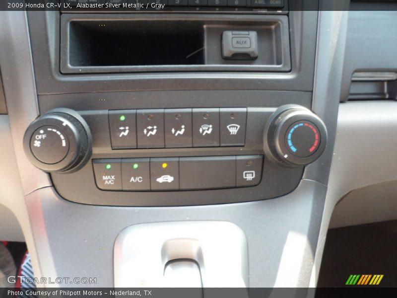 Controls of 2009 CR-V LX