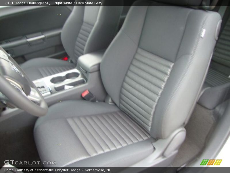 Bright White / Dark Slate Gray 2011 Dodge Challenger SE