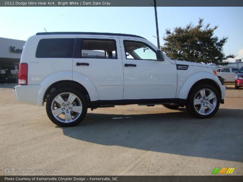 Bright White / Dark Slate Gray 2011 Dodge Nitro Heat 4x4