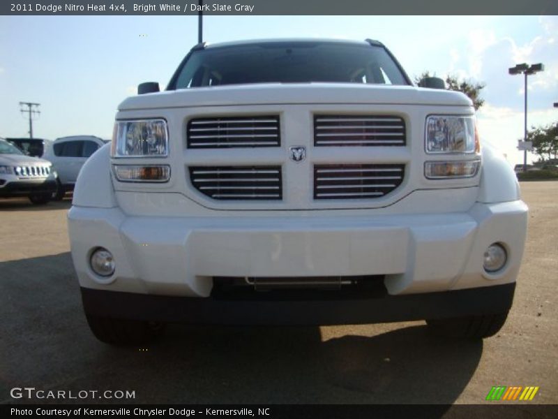 Bright White / Dark Slate Gray 2011 Dodge Nitro Heat 4x4