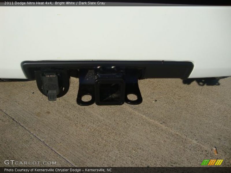 Bright White / Dark Slate Gray 2011 Dodge Nitro Heat 4x4