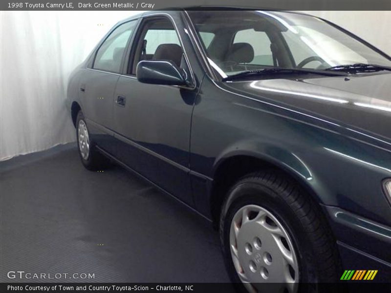 Dark Green Metallic / Gray 1998 Toyota Camry LE
