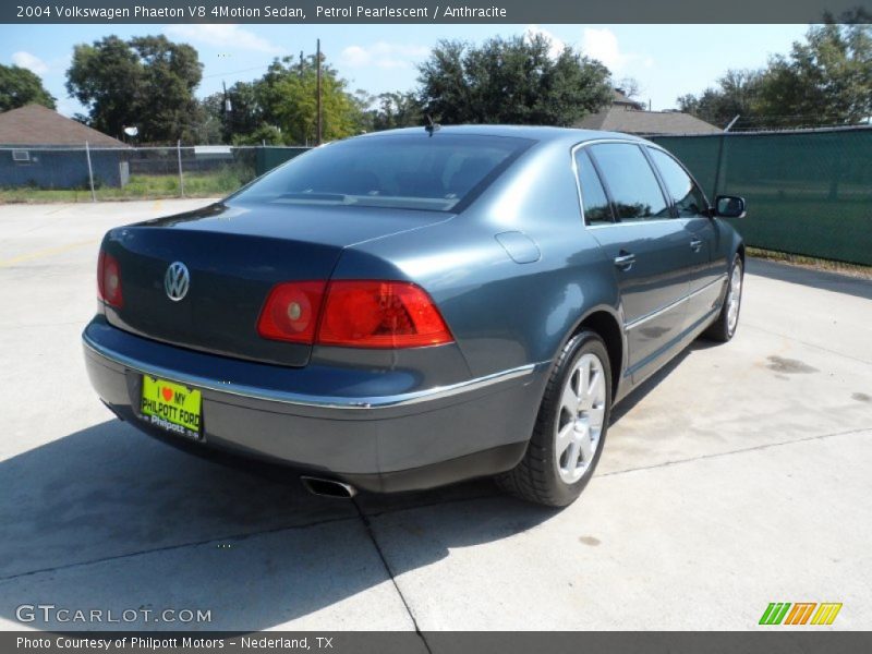 Petrol Pearlescent / Anthracite 2004 Volkswagen Phaeton V8 4Motion Sedan