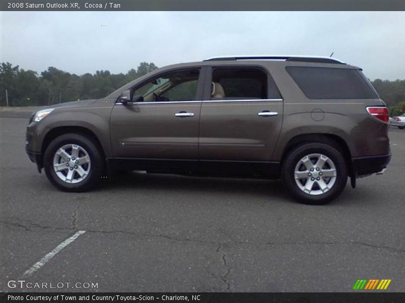 Cocoa / Tan 2008 Saturn Outlook XR