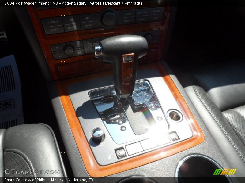  2004 Phaeton V8 4Motion Sedan 6 Speed Tiptronic Automatic Shifter