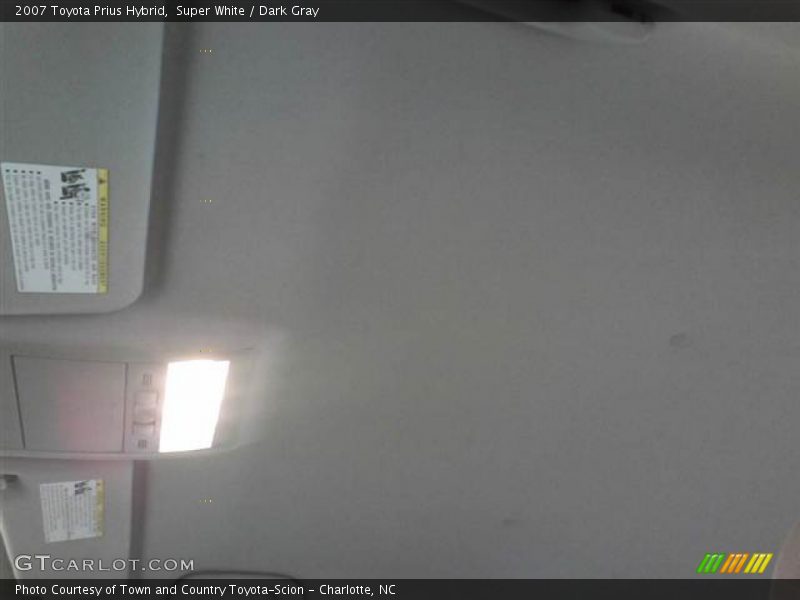 Super White / Dark Gray 2007 Toyota Prius Hybrid