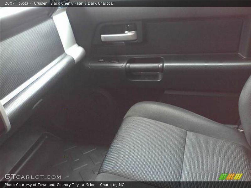 Black Cherry Pearl / Dark Charcoal 2007 Toyota FJ Cruiser