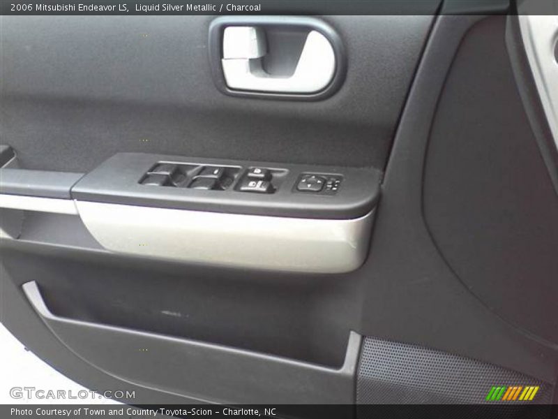 Liquid Silver Metallic / Charcoal 2006 Mitsubishi Endeavor LS