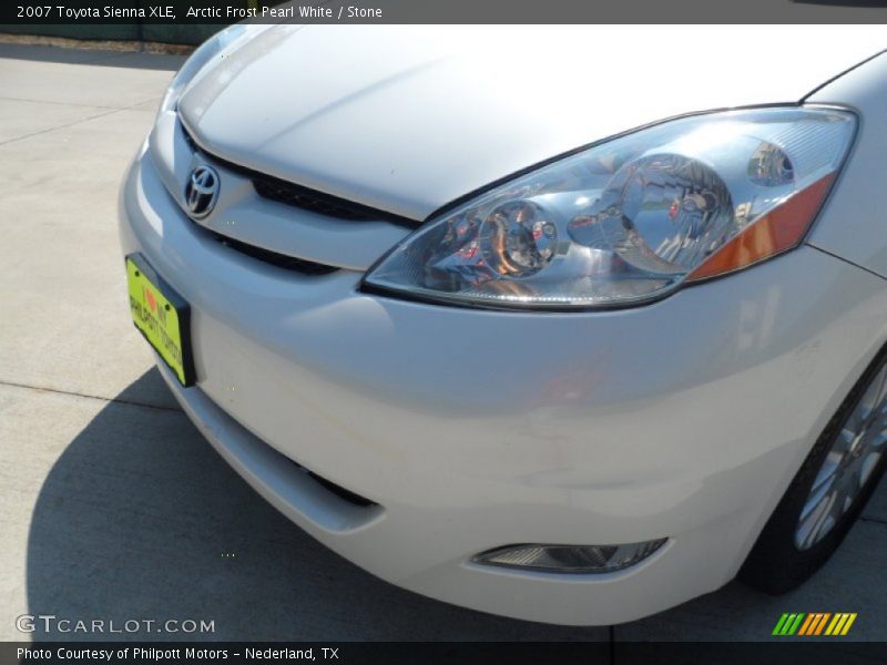 Arctic Frost Pearl White / Stone 2007 Toyota Sienna XLE
