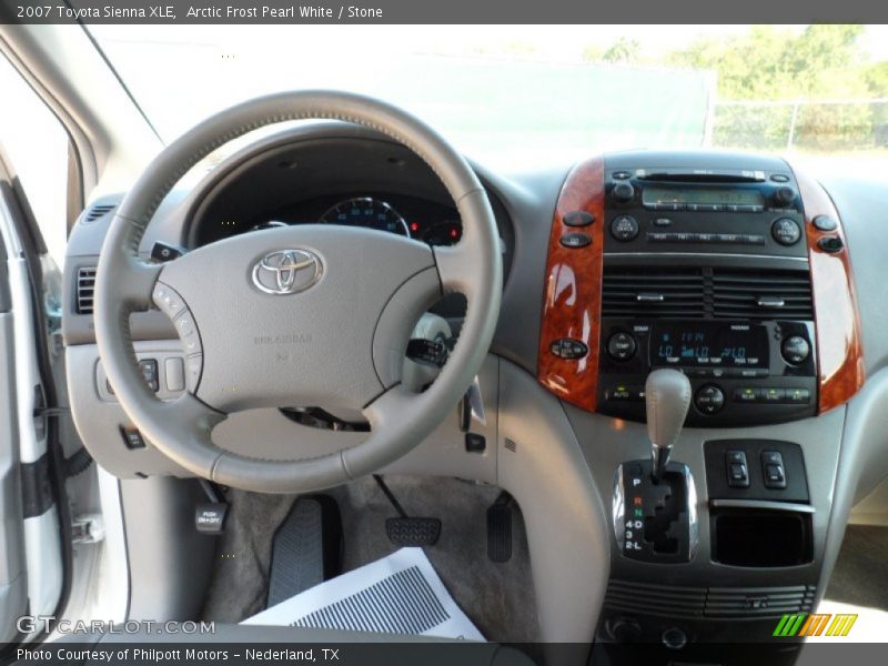 Arctic Frost Pearl White / Stone 2007 Toyota Sienna XLE