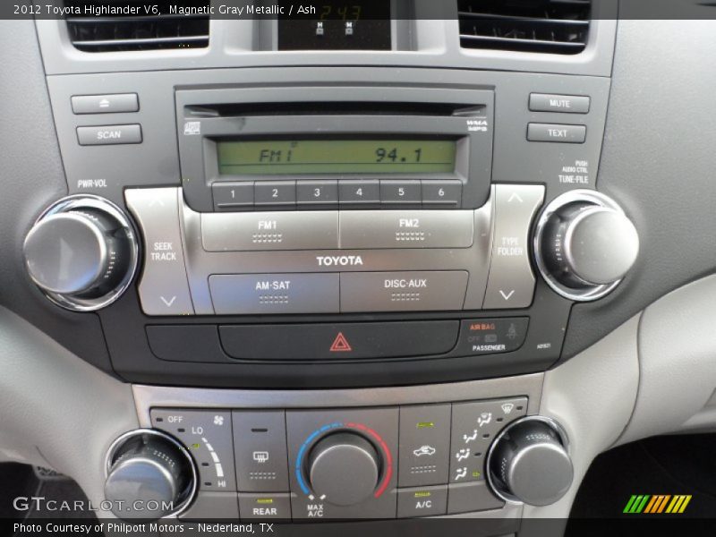 Audio System of 2012 Highlander V6