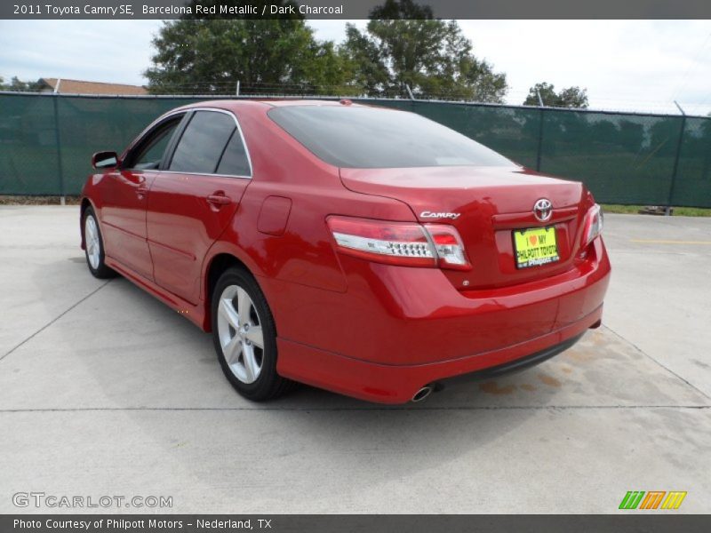 Barcelona Red Metallic / Dark Charcoal 2011 Toyota Camry SE