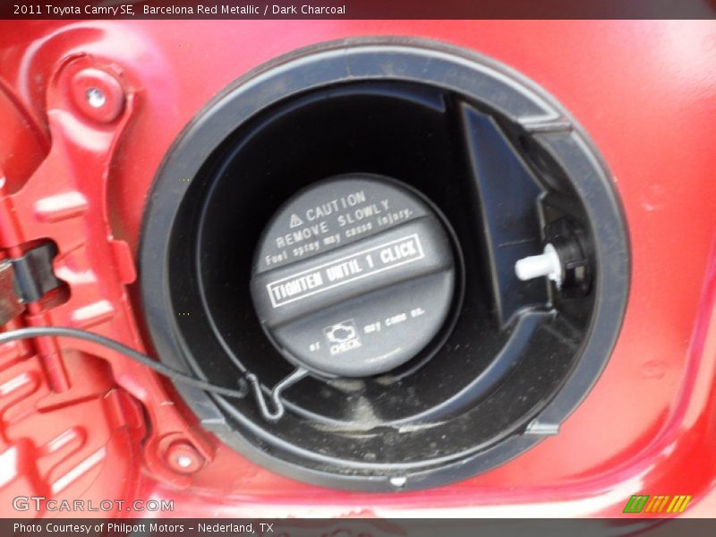 Barcelona Red Metallic / Dark Charcoal 2011 Toyota Camry SE