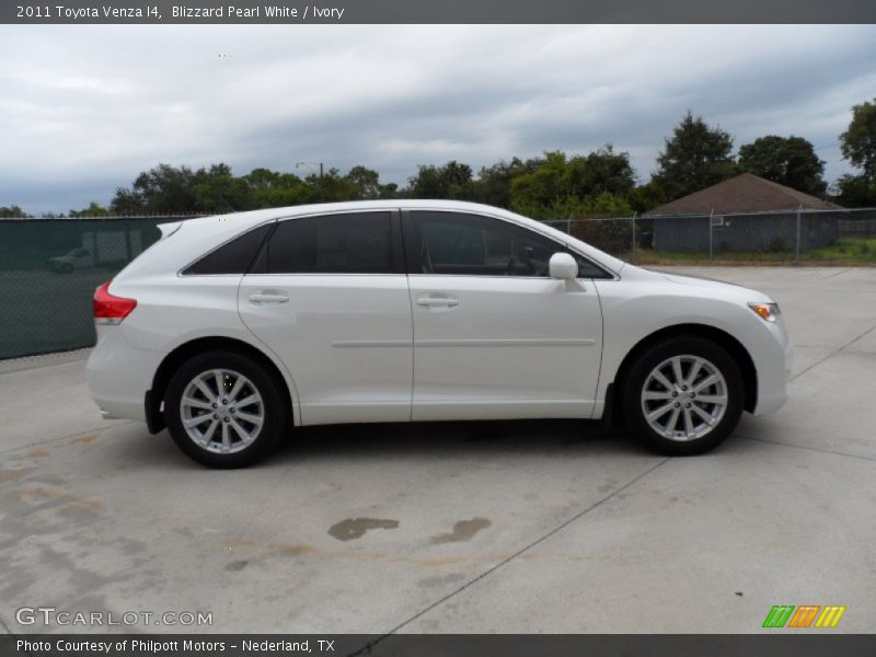 Blizzard Pearl White / Ivory 2011 Toyota Venza I4