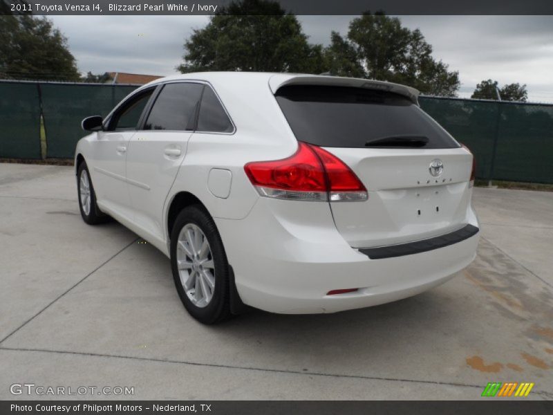 Blizzard Pearl White / Ivory 2011 Toyota Venza I4