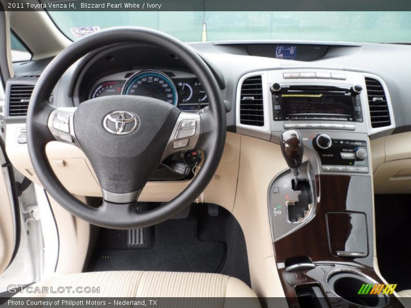 Blizzard Pearl White / Ivory 2011 Toyota Venza I4