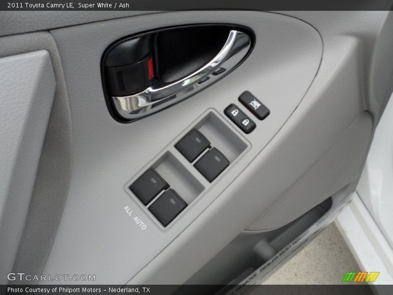 Super White / Ash 2011 Toyota Camry LE