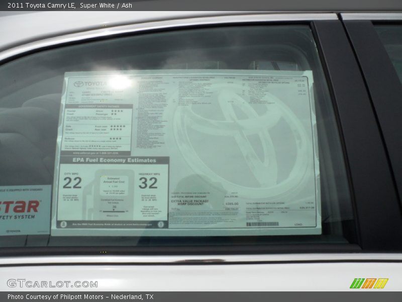 Super White / Ash 2011 Toyota Camry LE