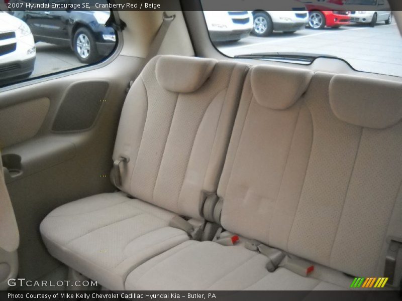 Cranberry Red / Beige 2007 Hyundai Entourage SE