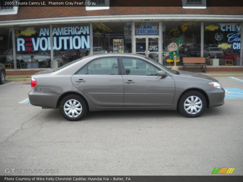 Phantom Gray Pearl / Gray 2005 Toyota Camry LE