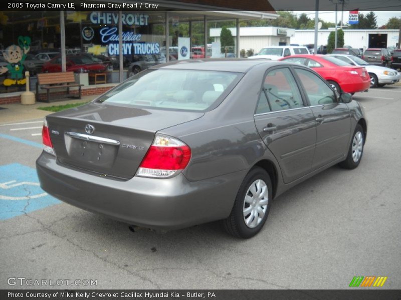 Phantom Gray Pearl / Gray 2005 Toyota Camry LE