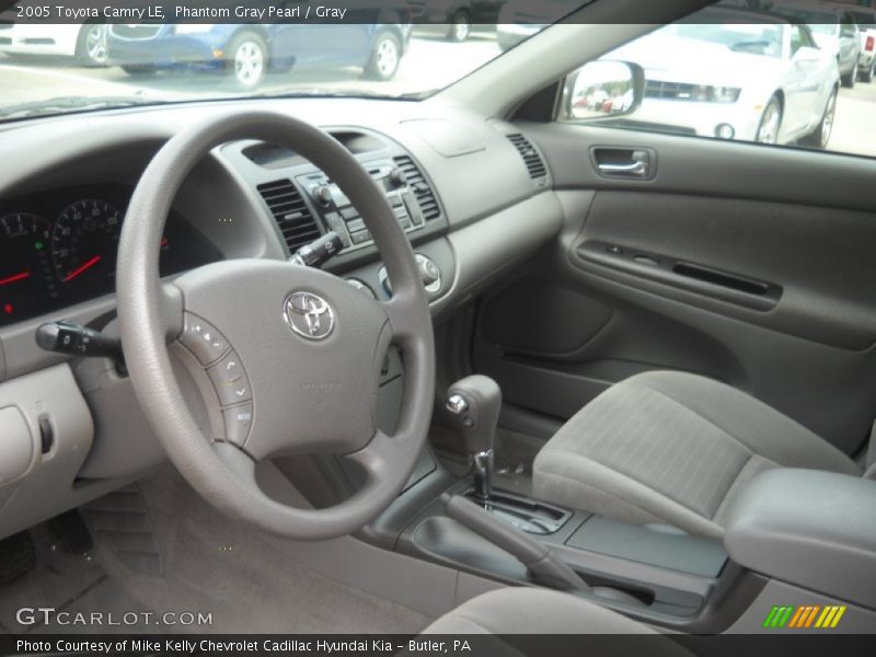 Phantom Gray Pearl / Gray 2005 Toyota Camry LE