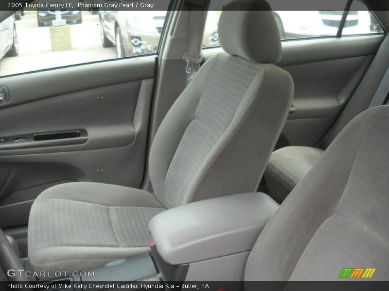 Phantom Gray Pearl / Gray 2005 Toyota Camry LE