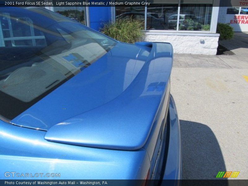 Light Sapphire Blue Metallic / Medium Graphite Grey 2001 Ford Focus SE Sedan