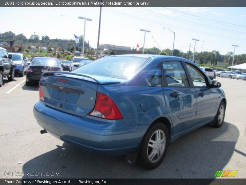 Light Sapphire Blue Metallic / Medium Graphite Grey 2001 Ford Focus SE Sedan