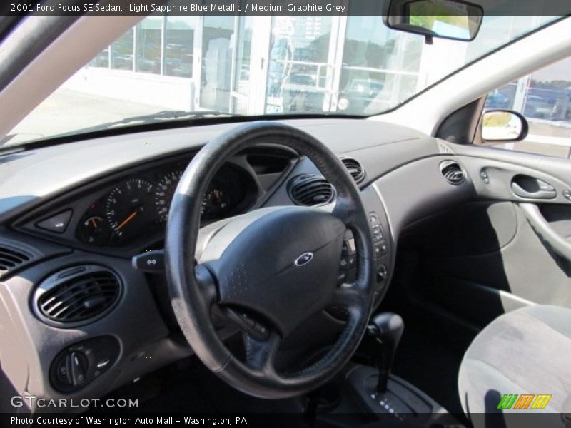 Light Sapphire Blue Metallic / Medium Graphite Grey 2001 Ford Focus SE Sedan