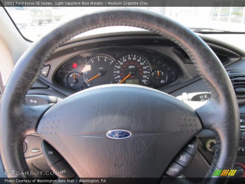 Light Sapphire Blue Metallic / Medium Graphite Grey 2001 Ford Focus SE Sedan