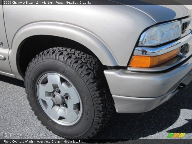 Light Pewter Metallic / Graphite 2003 Chevrolet Blazer LS 4x4