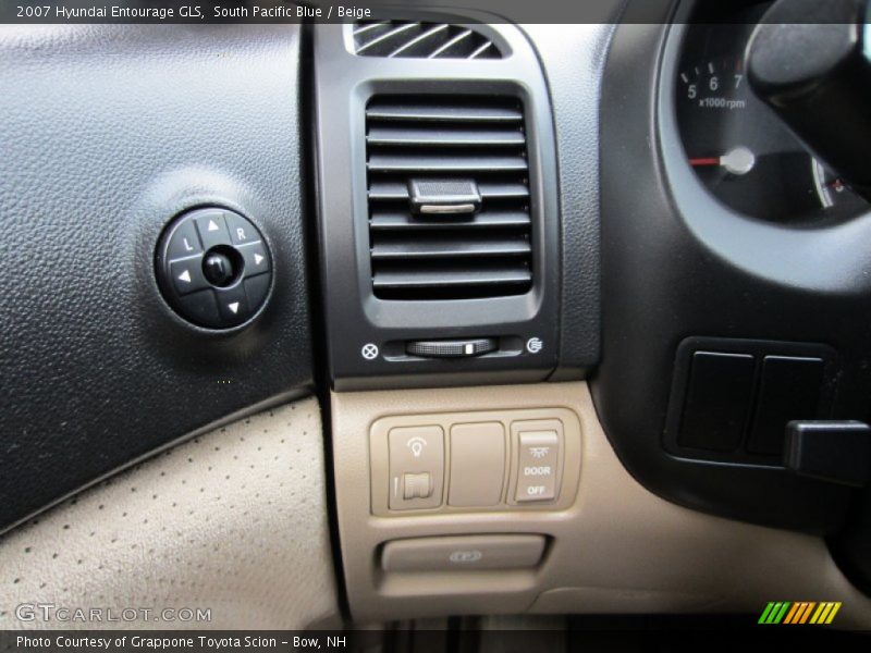 South Pacific Blue / Beige 2007 Hyundai Entourage GLS