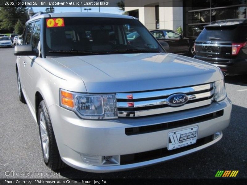 Brilliant Silver Metallic / Charcoal Black 2009 Ford Flex SE