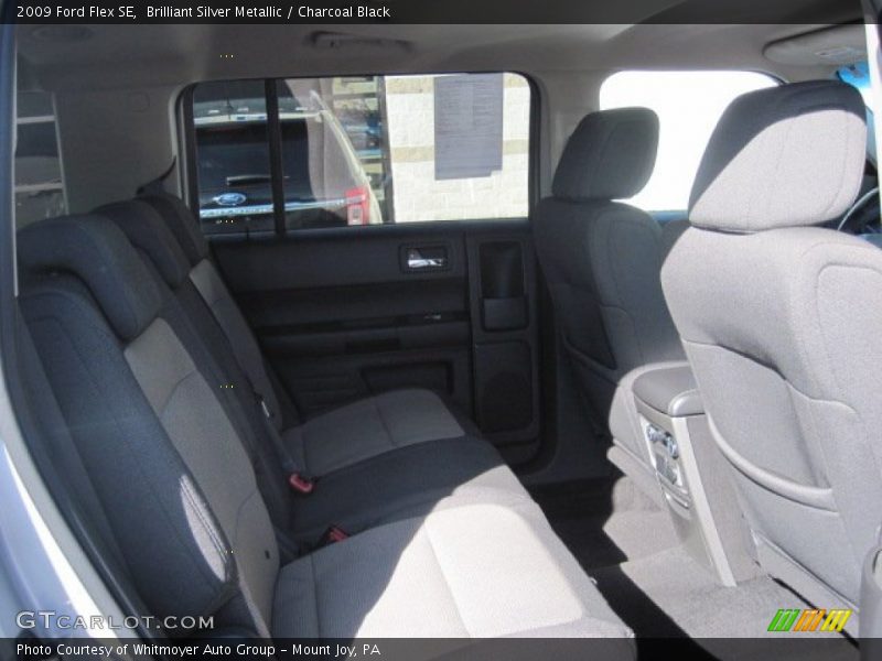Brilliant Silver Metallic / Charcoal Black 2009 Ford Flex SE