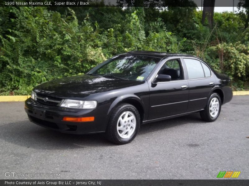 Super Black / Black 1998 Nissan Maxima GLE