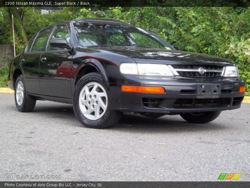 Super Black / Black 1998 Nissan Maxima GLE