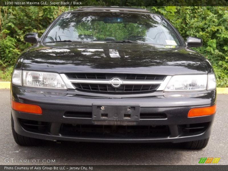 Super Black / Black 1998 Nissan Maxima GLE