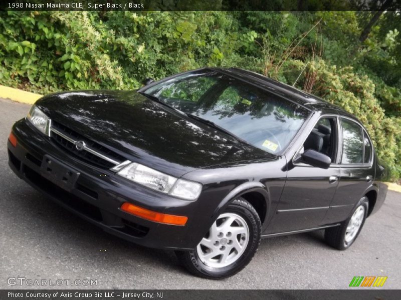 Super Black / Black 1998 Nissan Maxima GLE