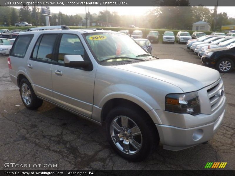 Front 3/4 View of 2010 Expedition Limited 4x4