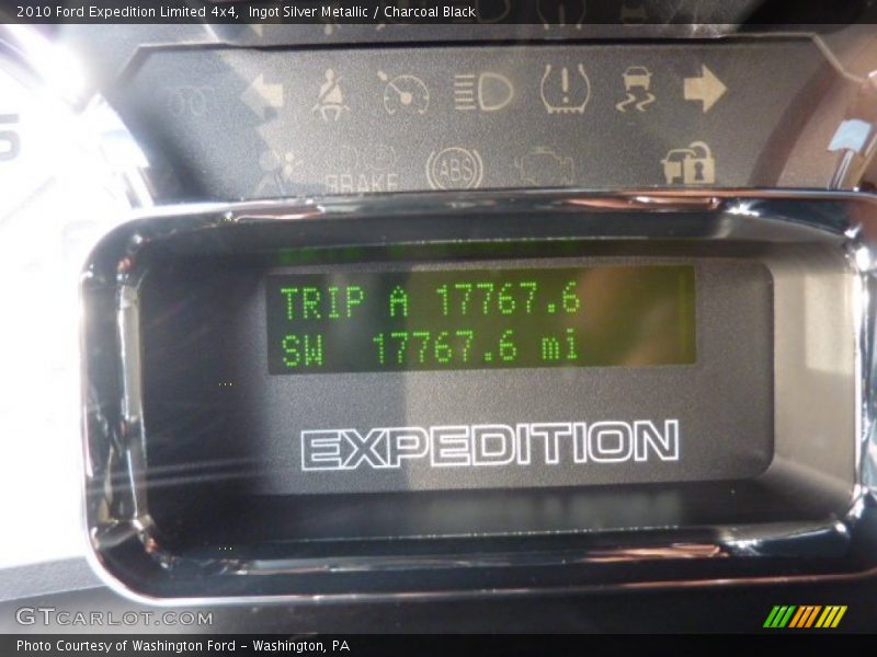 Ingot Silver Metallic / Charcoal Black 2010 Ford Expedition Limited 4x4