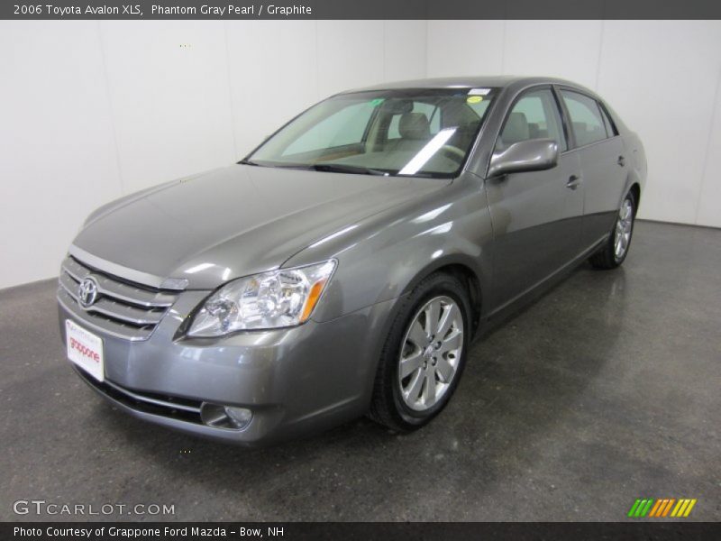 Phantom Gray Pearl / Graphite 2006 Toyota Avalon XLS